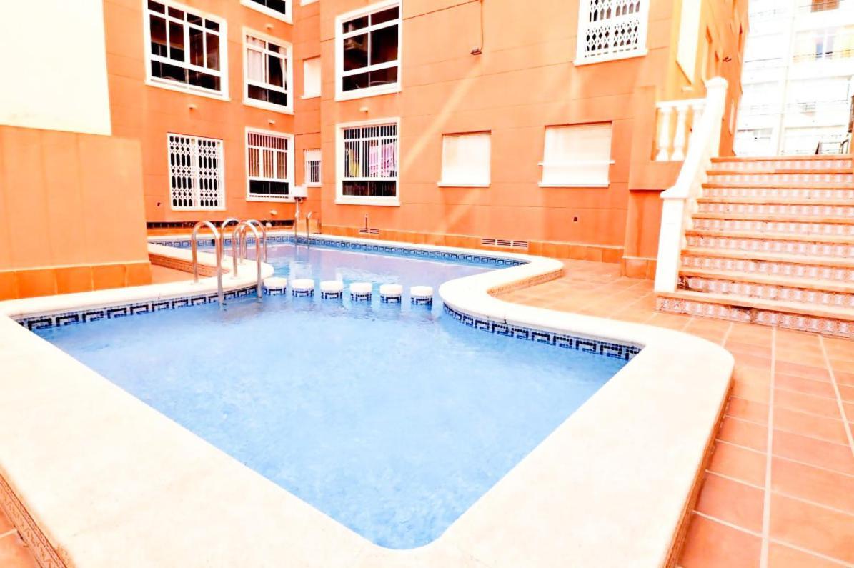 Apartamento Pink Azure 또레비에하 외부 사진